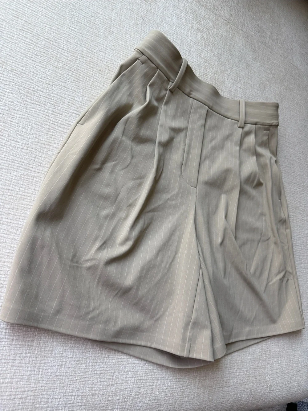 lululemon athletica High-Waist Pleated Shorts 7”